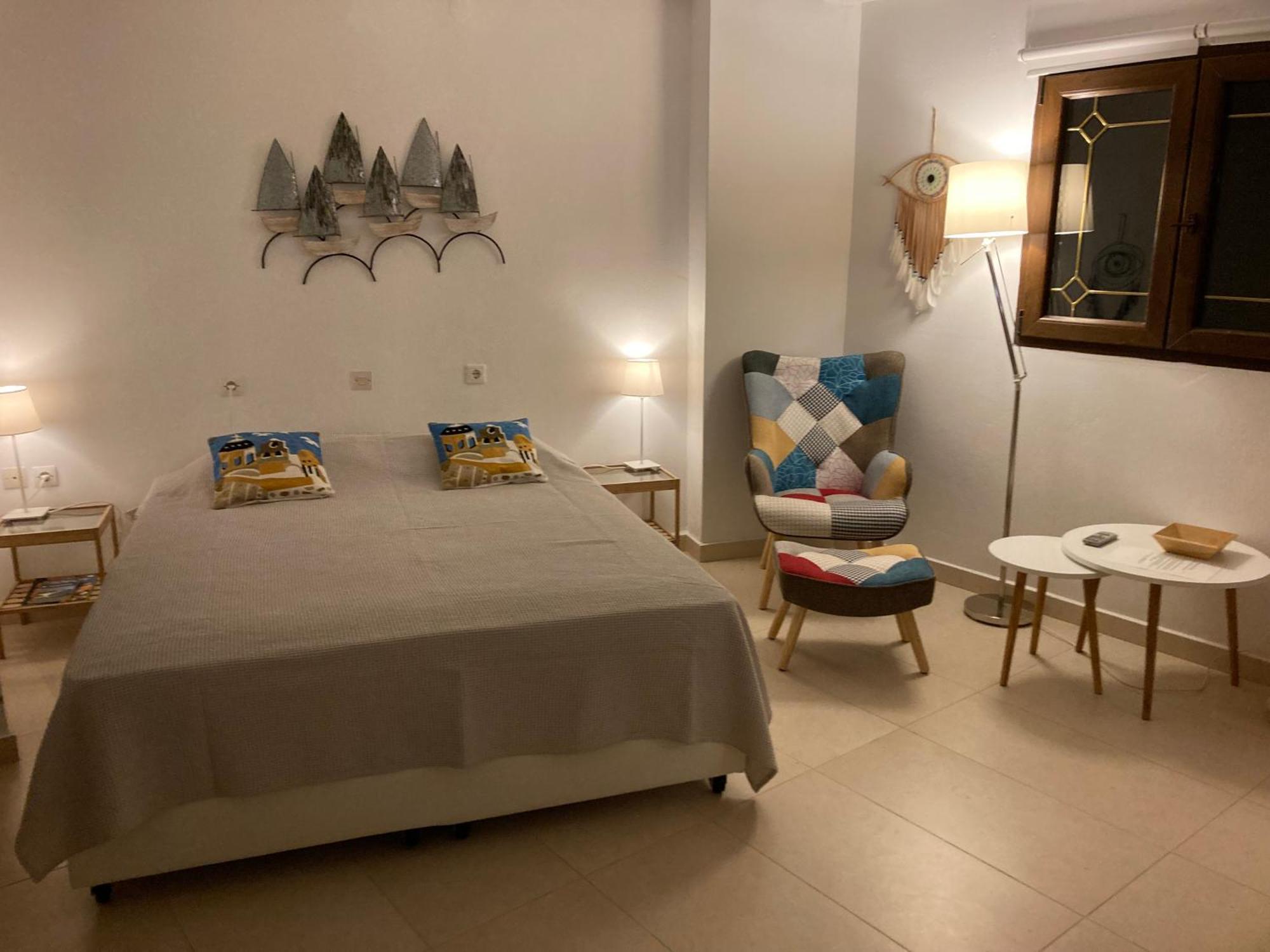 Mimis & Connie 2 Apartment การ์ปาตอส ภายนอก รูปภาพ